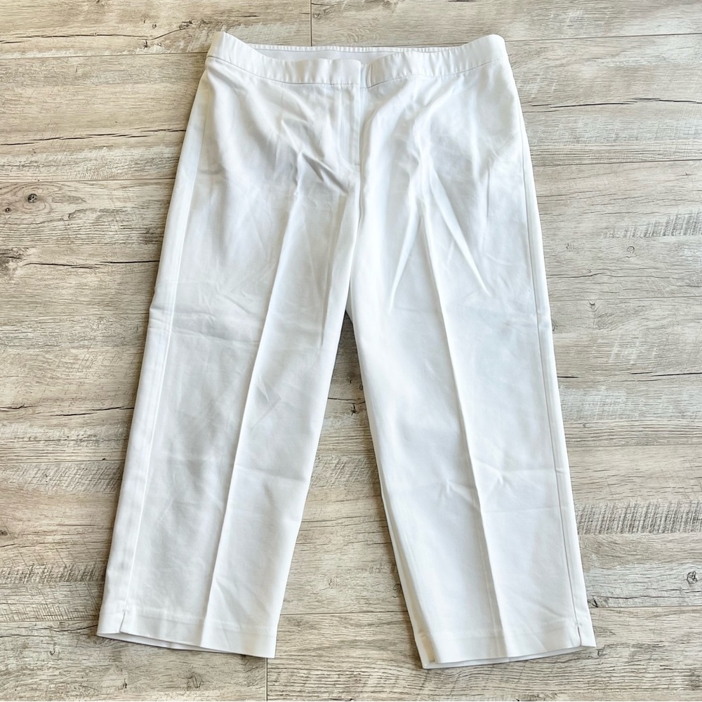 NEW J.Jill White Capri Pants